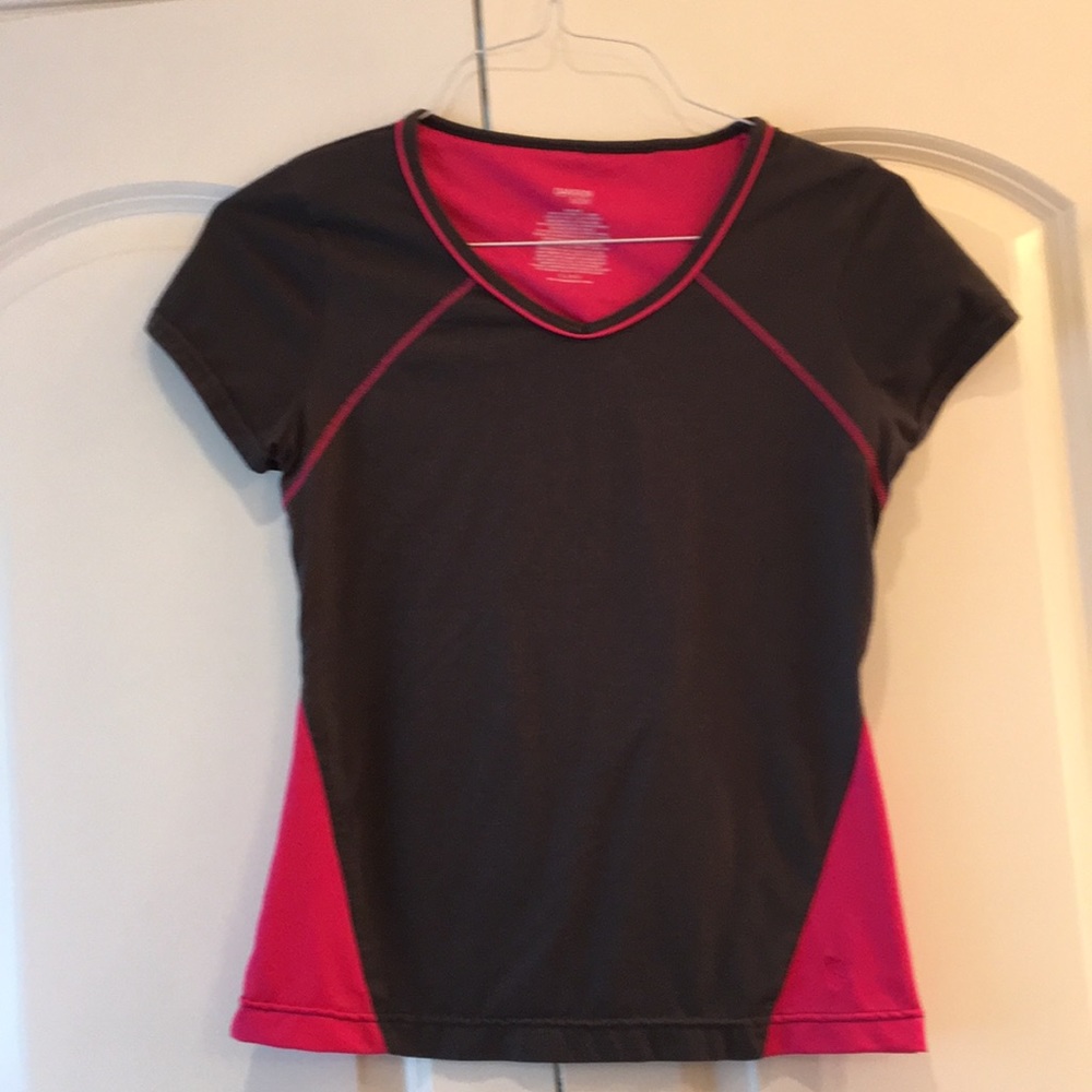 Small workout top